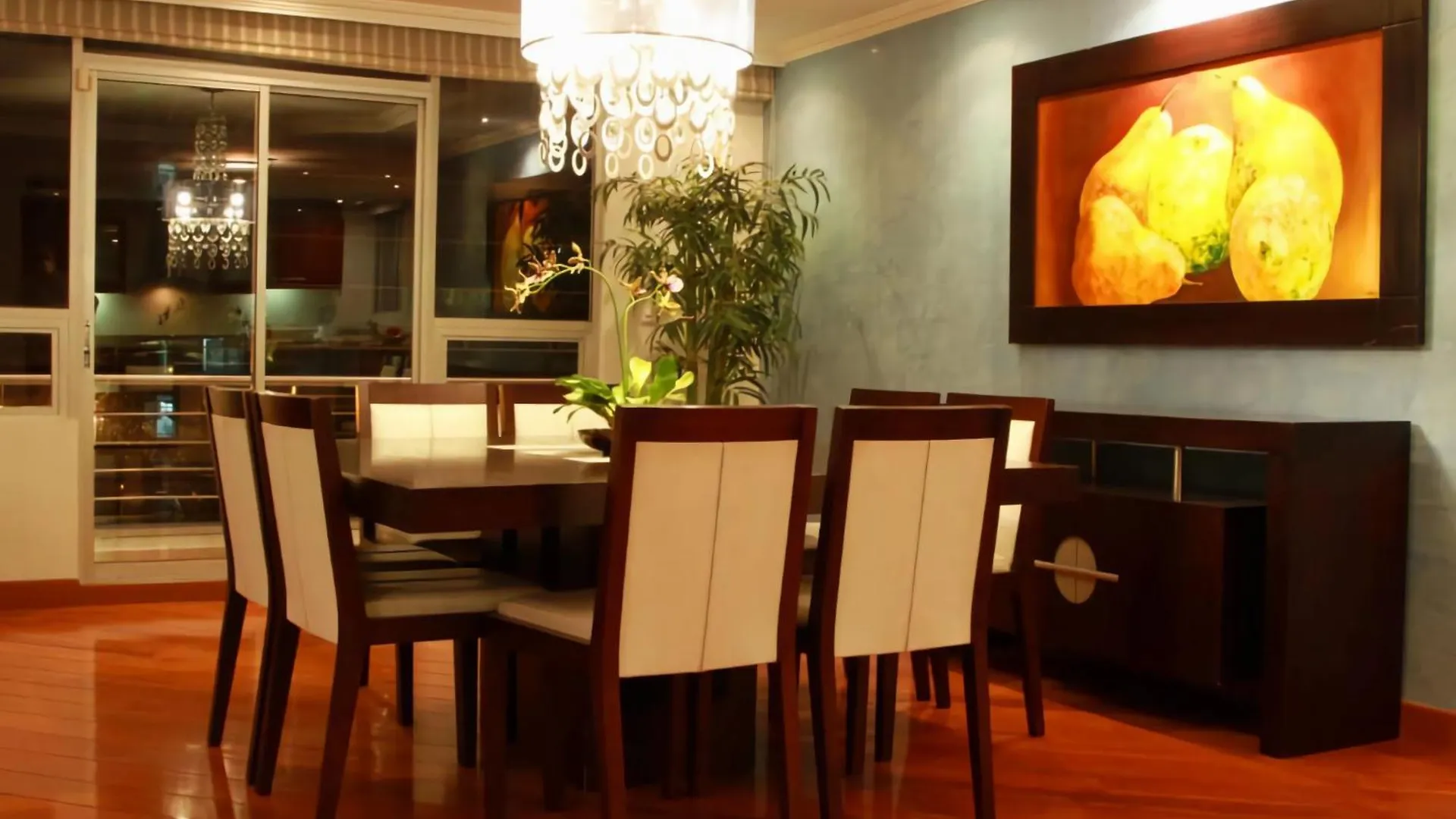 Departamento Frente Al Centro Corporativo Ekopark Apartman Quito